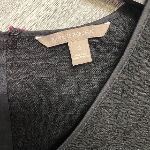 Banana Republic Black Textured Dress With Pink Zip - Picture 6 of 9